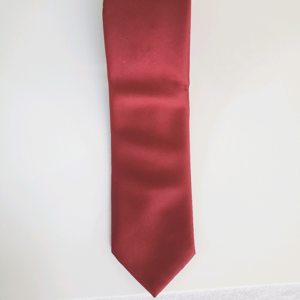 Men's Dark Red Tie